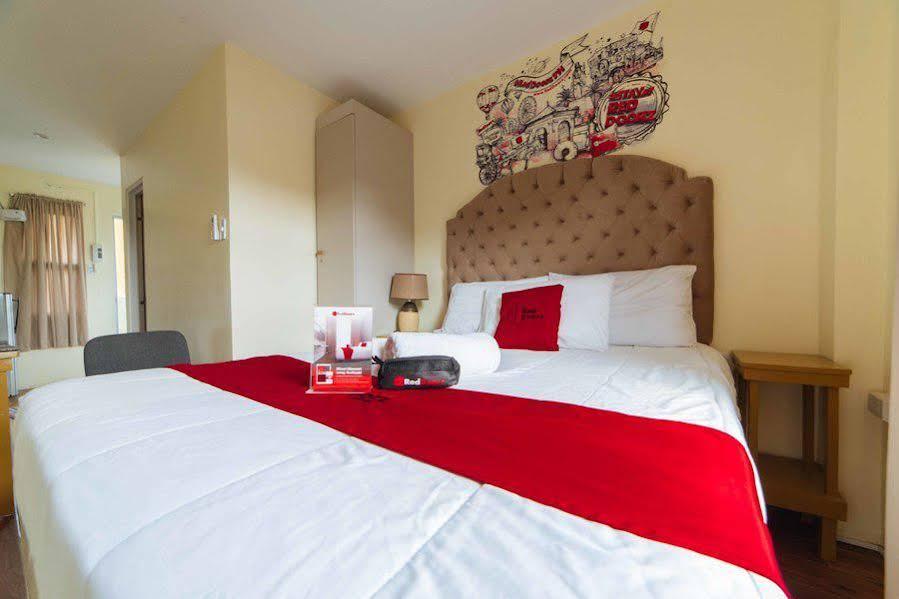 Reddoorz Plus Bienvenido Boarding House Las Pinas Weekly Stay Bagian luar foto